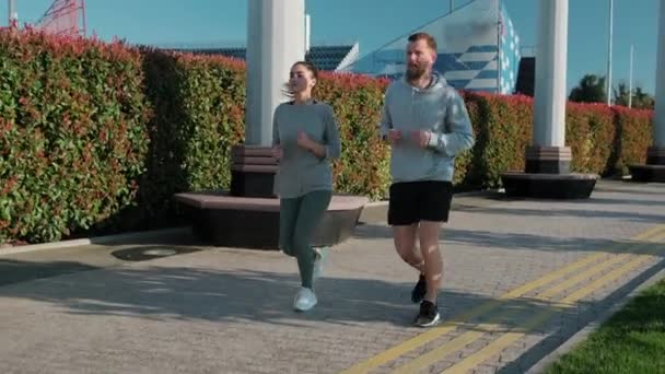 Courir comme le début de la journée — Video