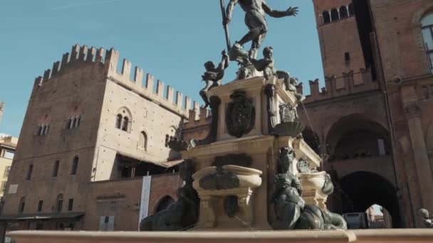 Neptunus fontän i Bologna, Italien — Stockvideo