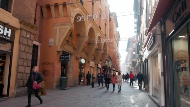 Via Massimo dazeglio in Bologna, Italië — Stockvideo