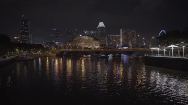 Gece Singapur 'da mimari — Stok video