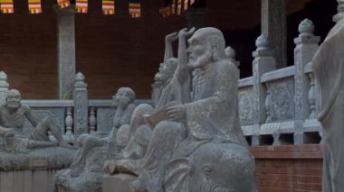 Ho Quoc Pagoda, Vietnam 'daki Arhat heykelleri