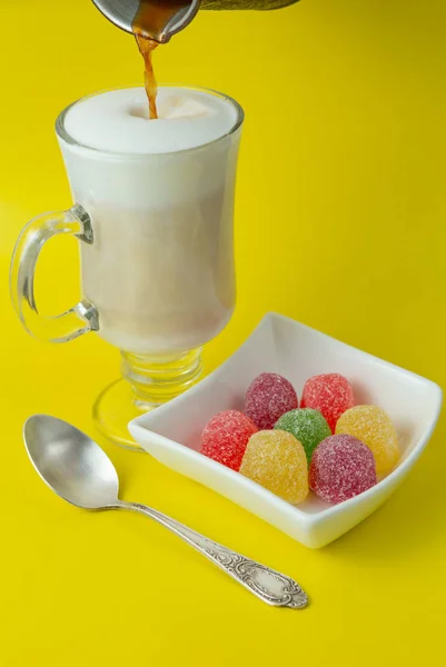 krem şanti ve marmelat