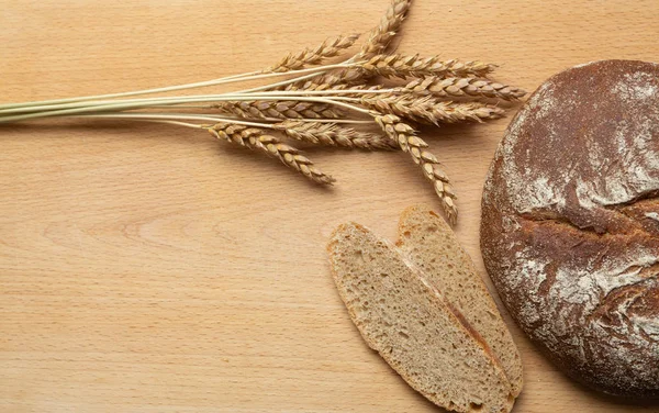 taze ekmek ve kulak buğday