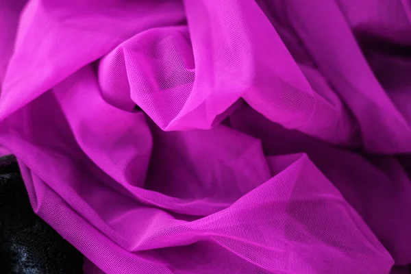 Крупним Планом Рожева Тканина Фіолетова Тканина Викладається Хвилями Фуксія Сатин — стокове фото