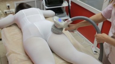 Anti selülit lpg Masaj, kozmetik klinik prosedürü olan kadın