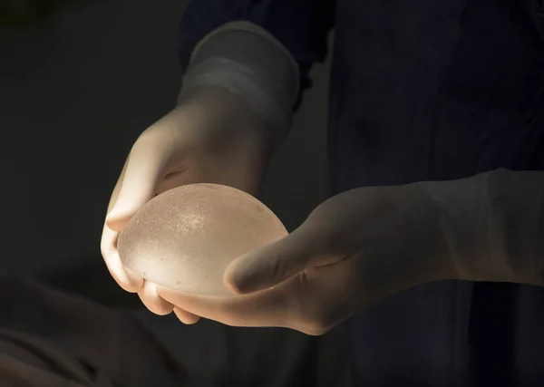 silikon implant tıbbi bakım