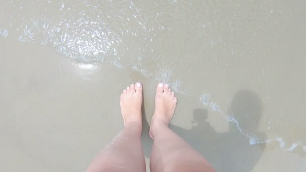 Pie en la playa — Vídeos de Stock