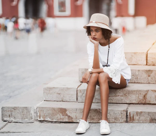 Tired Pensive Black Tourist Girl Resting Concrete Step Stone Stair — Stock Photo, Image