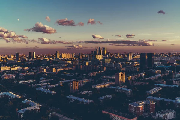 Nádherné Večerní Panoráma Nejvyššího Bodu Západu Slunce Obloze Růžové Modré — Stock fotografie