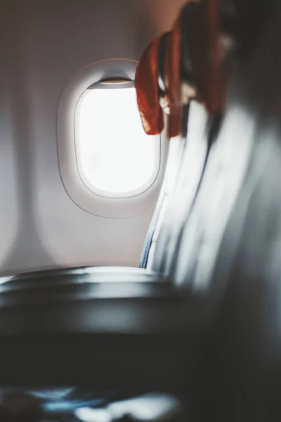 A fila de assentos em um avião — Fotografia de Stock