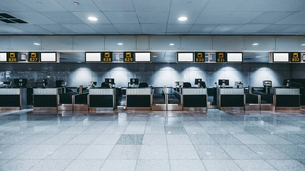 Check-in area of a modern airport — Stock Photo, Image