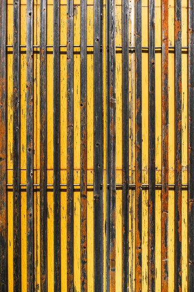 Żółta ściana z teksturą pasków — Zdjęcie stockowe