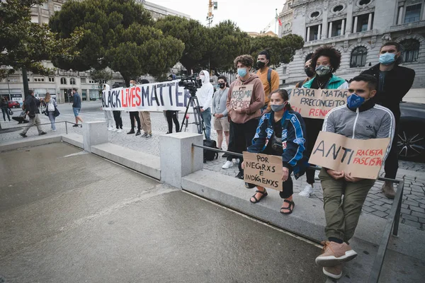 Oporto Portogallo Giugno 2020 Gruppo Palestinesi Con Manifesti Cartelli Antirazzisti — Foto Stock