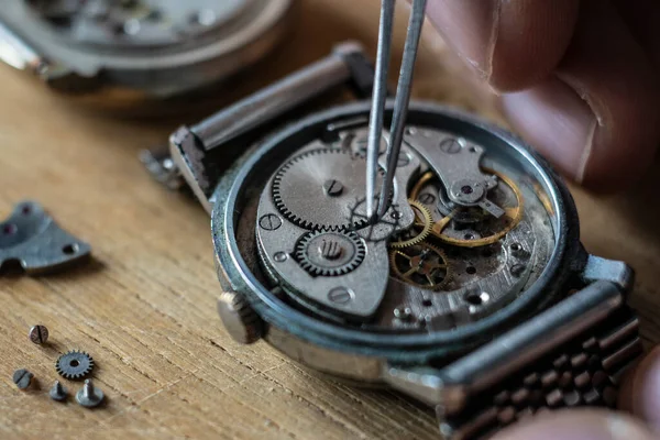 Horlogemaker Werkplaats Mechanische Horloge Reparatie — Stockfoto