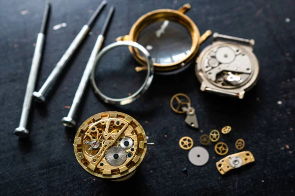 Orologio Sta Respingendo Orologio Polso Meccanico — Foto Stock