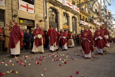 Alcoy, Alicante, İspanya. 23 Nisan 2017. Festival Moors ve Hıristiyanlar. Şehir Merkezi aracılığıyla Mart.