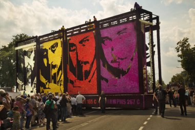 Zundert, Hollanda, 03 Eylül 2017. Zundert 'ta Çiçek Geçidi.