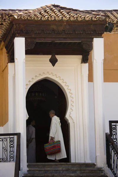 Chefchaouen Marruecos Septiembre 2017 Entrada Gran Mezquita Masjid Aadam Chefchaouen — Foto de Stock