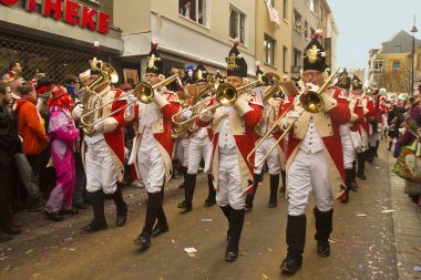 Köln, Almanya, 12 Şubat 2018. Geleneksel karnaval geçit karnaval maskesi.