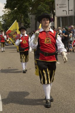 Ludwigsburg, Almanya , 10 Haziran 2018. At pazarı (Pferdemarkt). Ludwigsburg şehir merkezinde kostüm geçit töreni, Almanya.