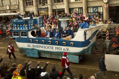 Köln, Almanya, 12 Şubat 2018. Geleneksel karnaval geçit karnaval maskesi.