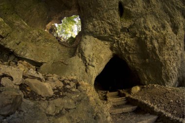 Plitvice Gölleri Milli Parkı içinde Cave, Hırvatistan.
