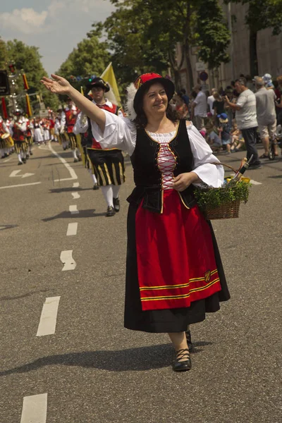 Ludwigsburg, Almanya , 10 Haziran 2018. At pazarı (Pferdemarkt). Ludwigsburg şehir merkezinde kostüm geçit töreni, Almanya.