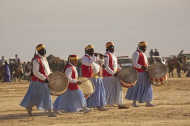 DOUZ, TUNISIA. 20 Aralık 2018 'de. Douz, Tunus 'ta Sahra Festivali.