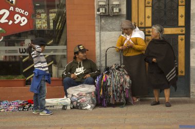 OTAVALO, Ekvador, 22 Haziran 2019. Hindistan 'ın Ekvador' daki Otavalo pazarı.