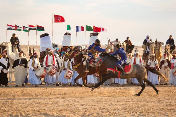DOUZ, TUNISIA. 21 Aralık 2018 'de. Douz, Tunus 'ta Sahra Festivali.