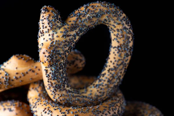 Bagels Poppy Seeds Dark Background Photographed Close — Stock Photo, Image