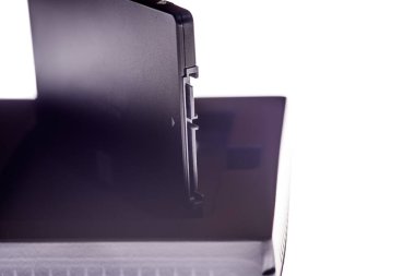 Somut durum sürücüsü beyaz arkaplanda izole edildi