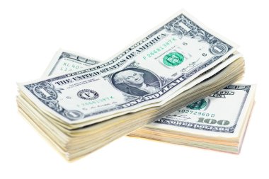 Beyaz arka planda izole edilmiş Amerikan doları desteleri..