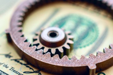 Dolar banknotları üzerinde metal vitesler