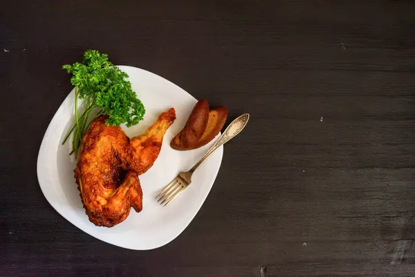 어두운 닭고기 — 스톡 사진