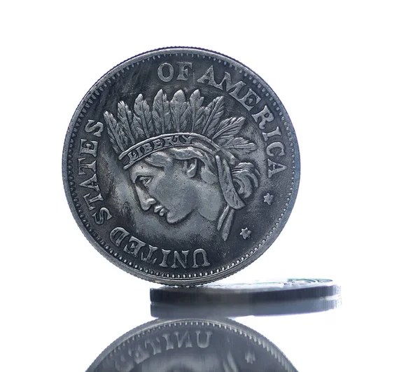 Винтажные Американские Монеты Изолированные Белом Фоне — стоковое фото