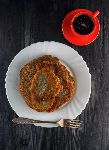 Une Pile Crêpes Pommes Terre Sur Une Assiette Blanche Sur — Photo