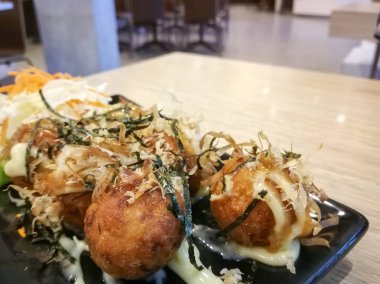 Kan (Izgara ahtapot topları) Japonca sokak gıda