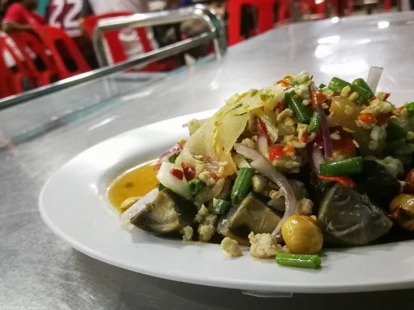 Kadar Yakın Seçici Odak Baharatlı Siyah Yumurta Salatası Tayland Gıda — Stok fotoğraf