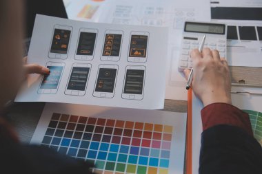 Model mobil uygulama ve web sitesi için UX UI tasarım süreci. Profesyonel uygulama geliştiricisi için kablo grafiğinin yaratıcı prototipi .
