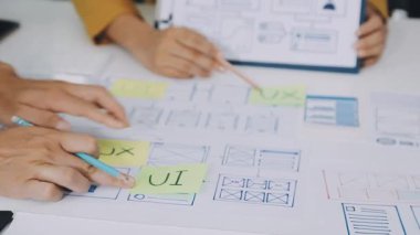 Web sitesi veya kullanıcı arayüzü için tasarım çizimi düzeni