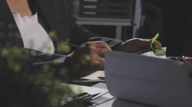 İşadamı yazılı belge olarak