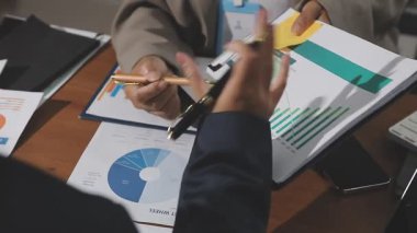 İş adamları toplantısı, tartışma planlama kavramı