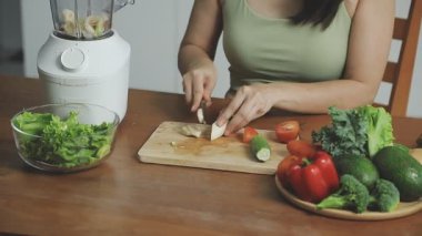 sağlıklı gıda hazırlama kadın