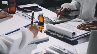 Doktor Pano'da yazma