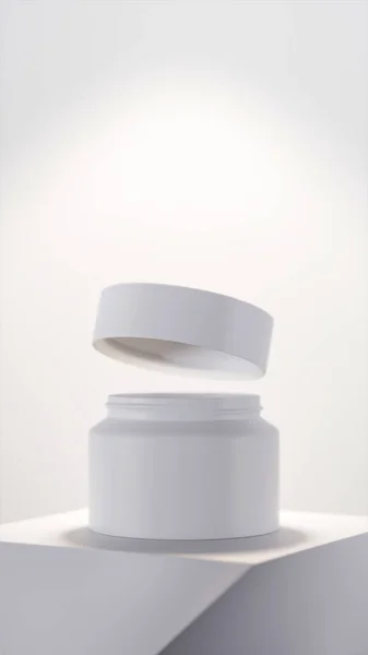Minimalist kozmetik krem kavanozunun parlak bir podyumun kapağı açık halde 3 boyutlu görüntüsü. Markalaşma, cilt bakımı, güzellik ürünü reklamcılığı ve modern tasarım sunumları için mükemmel..