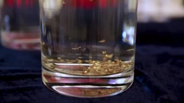 Vazodaki mum. Düğün süslemesi.