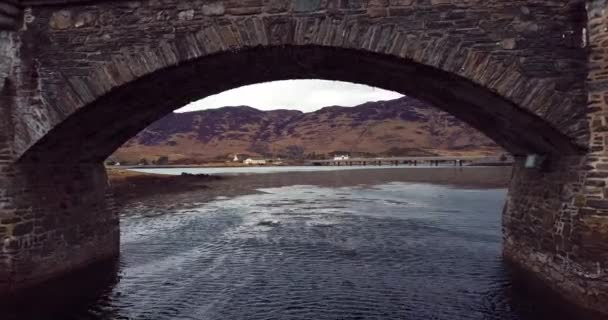 Escócia Reino Unido Março 2020 Imagens Aéreas Castelo Medieval Eilean — Vídeo de Stock