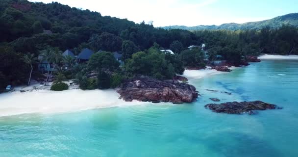 Filmagem Aérea Praia Ilha Paraíso Praslin Coração Oceano Índico Seychelles — Vídeo de Stock