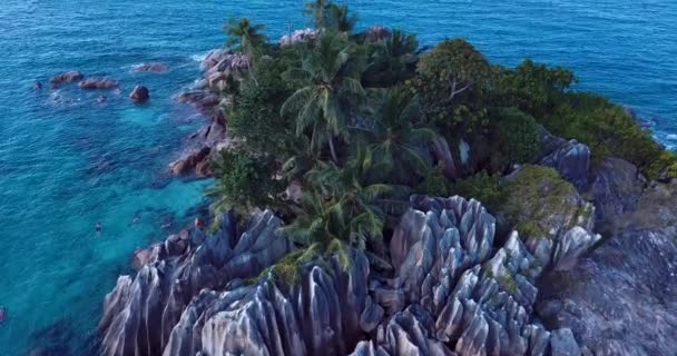 Aerial Footage Pierre Island Surrounding Blue Water Indian Ocean Σεϋχέλλες — Αρχείο Βίντεο